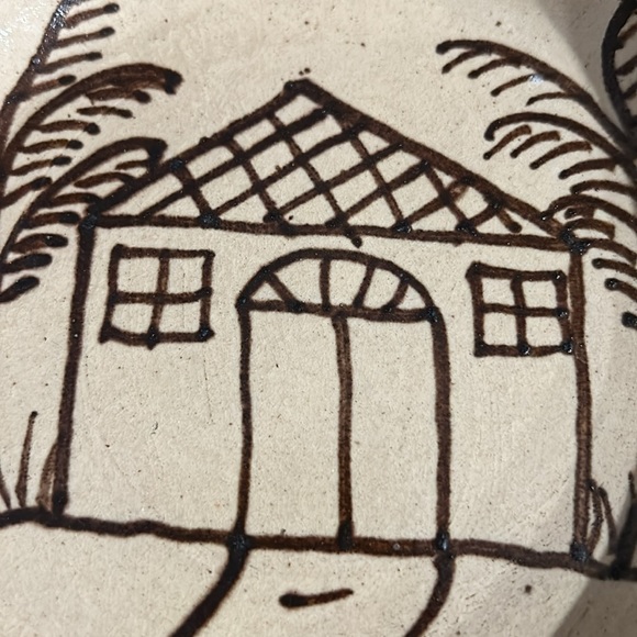 Ceramic Pottery Dish - Picture 4 of 5